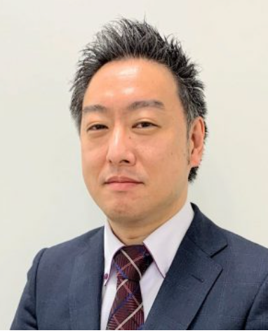 安藤　幾郎　氏<br />
一般社団法人労務コンプライアンス協会　理事<br />
みらいコンサルティンググループ　<br />
社会保険労務士法人みらいコンサルティング　代表社員