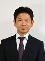 江角　英樹　氏