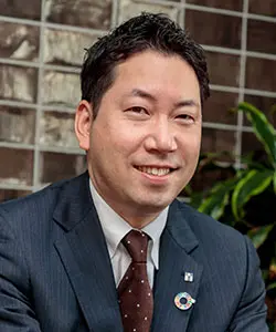 川西 亮平 氏