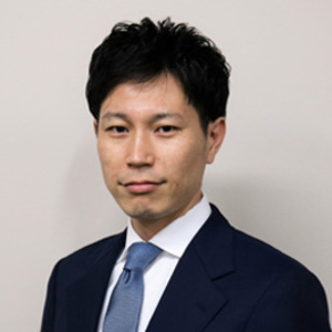 株式会社M&A総合研究所<br />
<br />
企業情報第二部<br />
部長　向井　崇