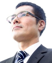 高橋　聡<br />
事業承継センター株式会社　パートナーコンサルタント）<br />
事業承継士・中小企業診断士）