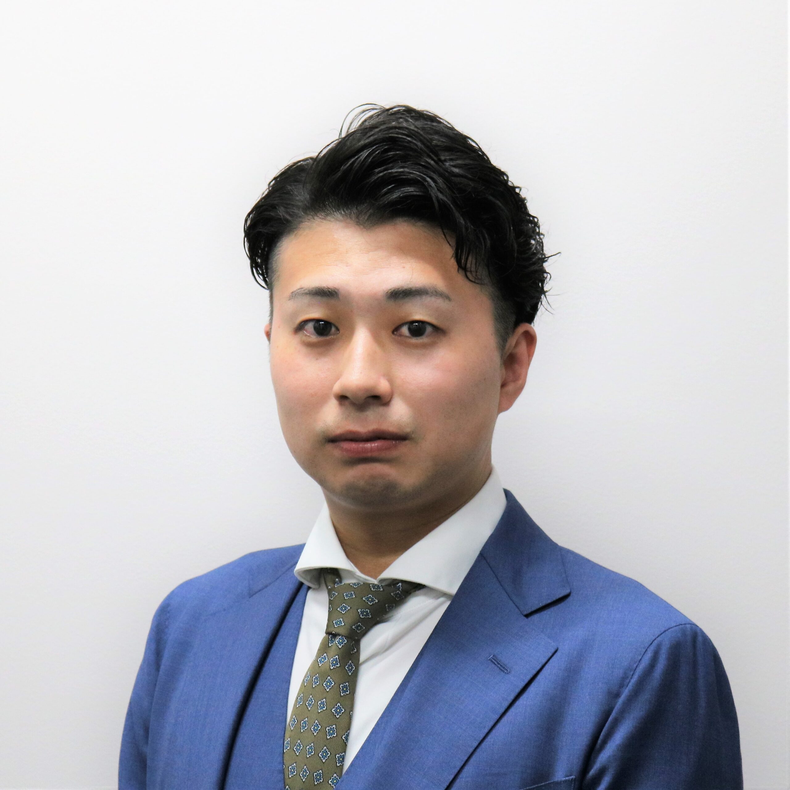 株式会社M&A総合研究所<br />
企業情報第十二部　部長　狐塚　瑛一郎