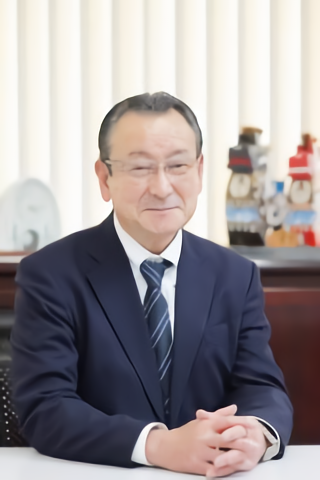 株式会社アペックス<br />
代表取締役社長　河野　義治氏